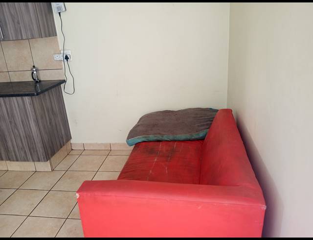1 BEDROOM SECTIONAL TITLE FOR SALE IN COMET